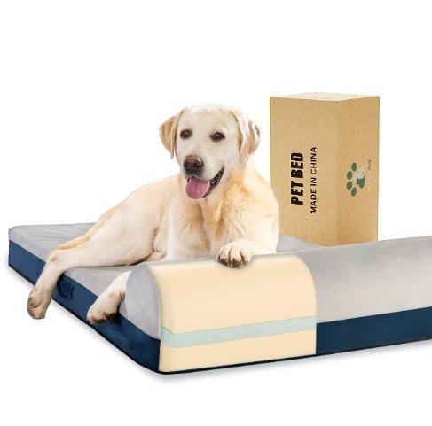 Wooofly Deep Rest Bed with gel memory foam, grey flannel cover, and bolster pillows, featuring a happy Labrador dog.